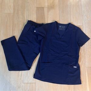 FIGS Navy Scrub Set XXS